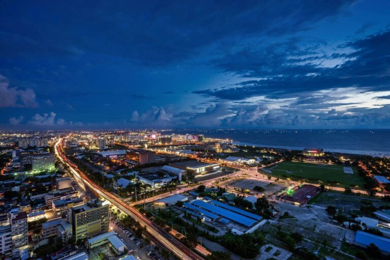 Breeze-Residences-Roof-Top-MOA-Pasay-View